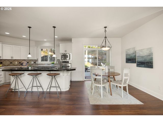 10248 Se NICOLE Loop, Happy Valley, OR 97086