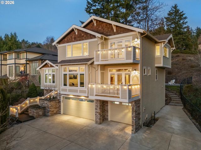 10248 Se NICOLE Loop, Happy Valley, OR 97086