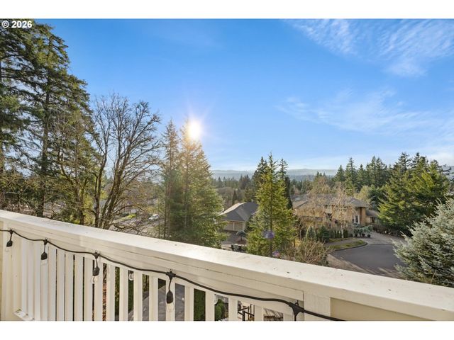 10248 Se NICOLE Loop, Happy Valley, OR 97086