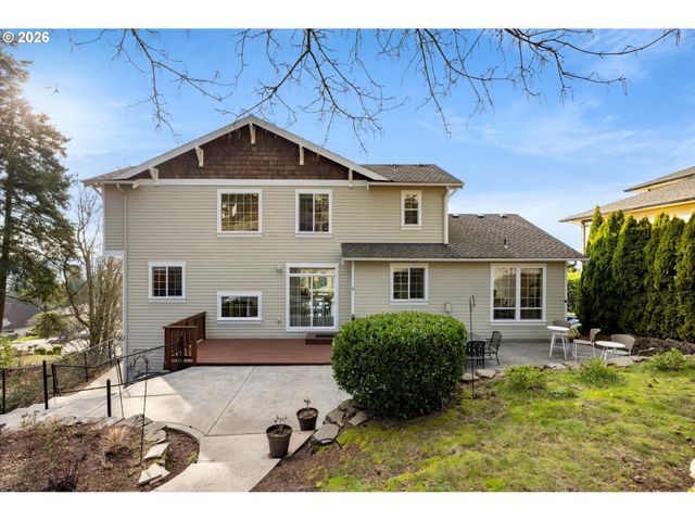 10248 Se NICOLE Loop, Happy Valley, OR 97086