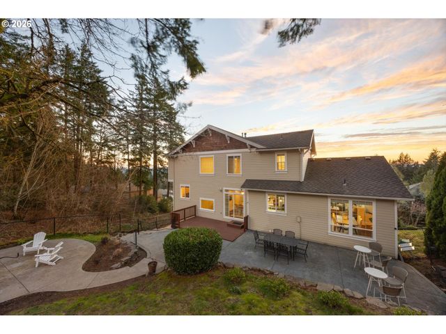 10248 Se NICOLE Loop, Happy Valley, OR 97086