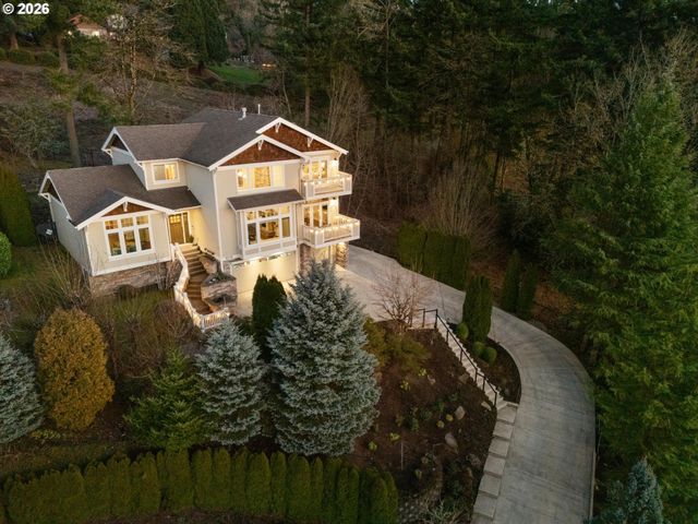 10248 Se NICOLE Loop, Happy Valley, OR 97086