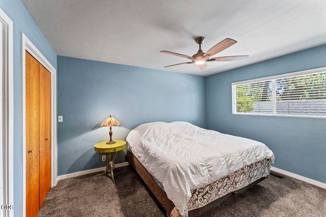 235 Larkin Road, Grants Pass, OR 97527