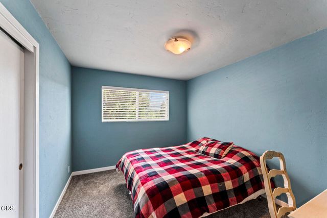 235 Larkin Road, Grants Pass, OR 97527