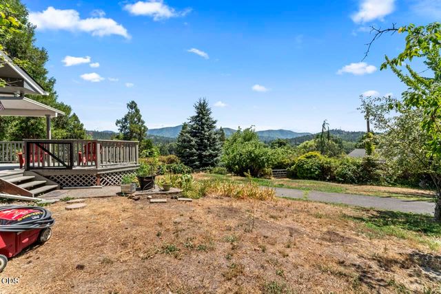 235 Larkin Road, Grants Pass, OR 97527