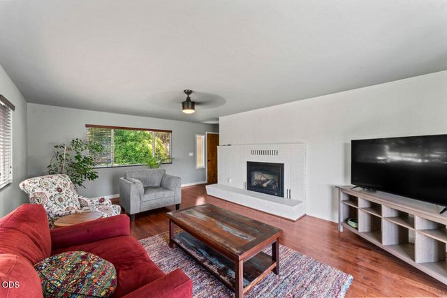 235 Larkin Road, Grants Pass, OR 97527