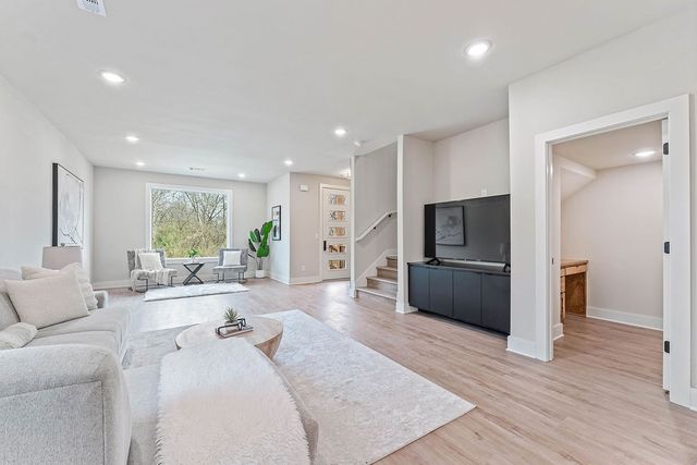 491 S Happy Hollow, Fayetteville, AR 72701