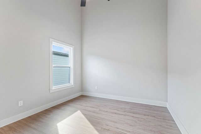 491 S Happy Hollow, Fayetteville, AR 72701