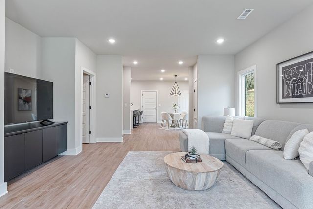 491 S Happy Hollow, Fayetteville, AR 72701