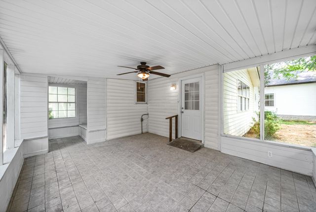 363 Third St, Guthrie, KY 42234