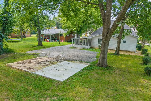 363 Third St, Guthrie, KY 42234