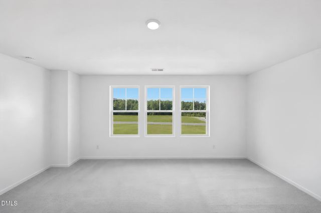 293 Beachcomber Drive, Lillington, NC 27546