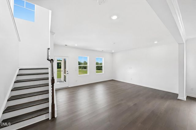 293 Beachcomber Drive, Lillington, NC 27546