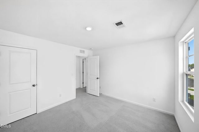 293 Beachcomber Drive, Lillington, NC 27546