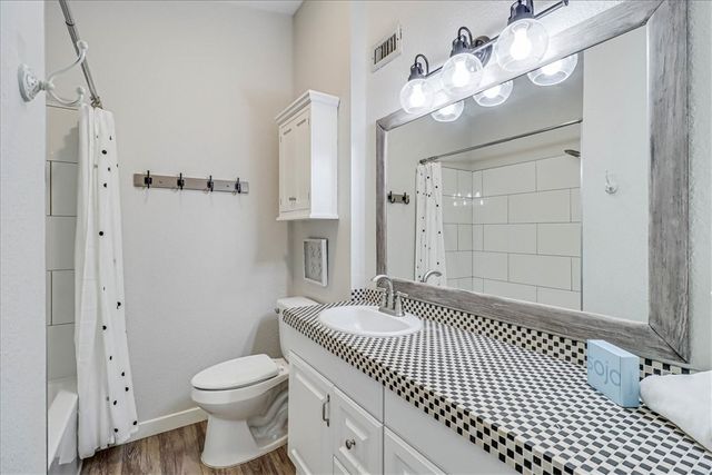 622 N Palimino Dr, Port Aransas, TX 78373