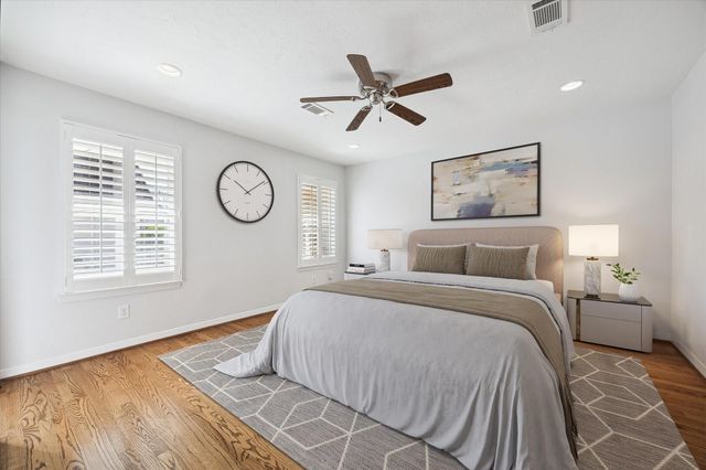 6335 Waltway Drive, Houston, TX 77008