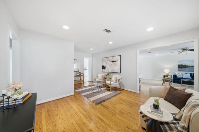 6335 Waltway Drive, Houston, TX 77008