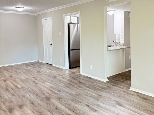 4859 Cedar Springs Road 152, Dallas, TX 75219