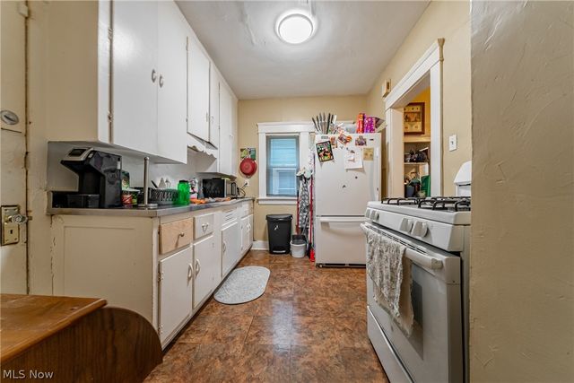 1630 Coventry Road, Cleveland Heights, OH 44118