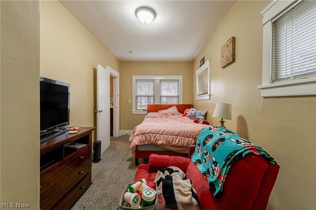 1630 Coventry Road, Cleveland Heights, OH 44118