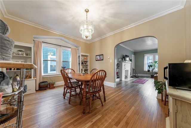 1630 Coventry Road, Cleveland Heights, OH 44118