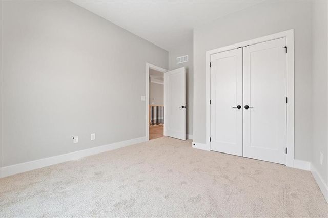 24964 W 94th Place, Lenexa, KS 66227