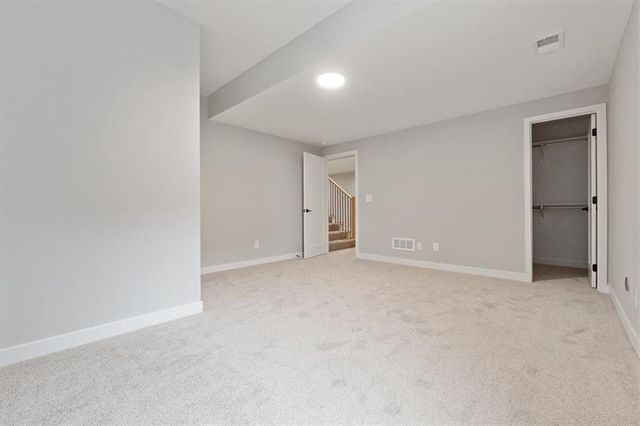 24964 W 94th Place, Lenexa, KS 66227