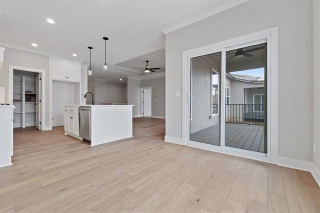 24964 W 94th Place, Lenexa, KS 66227