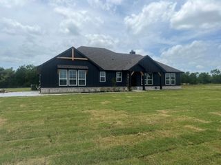 2454 Blackjack Oak Road, Oak Ridge, TX 75161