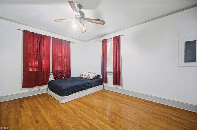 903 Oakwood ST, Norfolk, VA 23523
