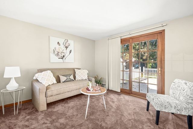 12 Leo Ave, Dracut, MA 01826