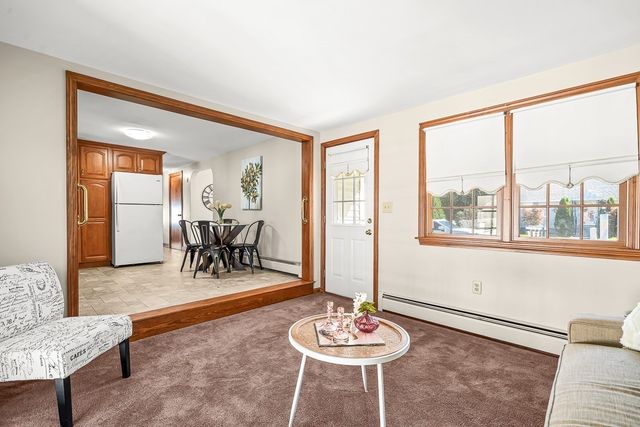 12 Leo Ave, Dracut, MA 01826