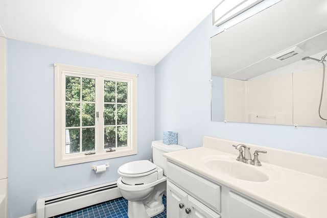 12 Leo Ave, Dracut, MA 01826
