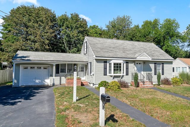 12 Leo Ave, Dracut, MA 01826