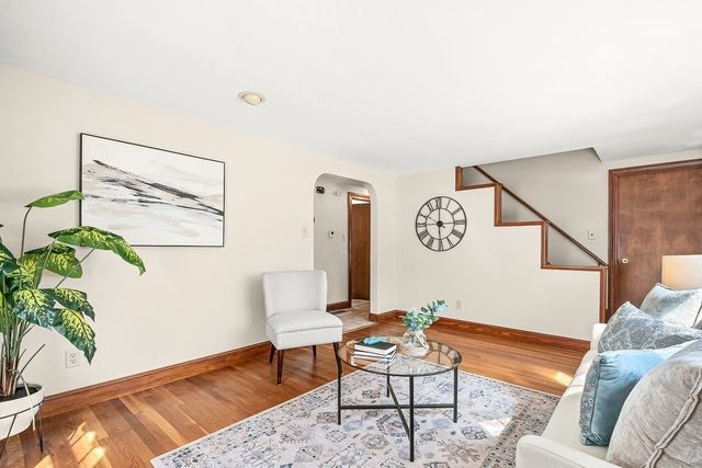 12 Leo Ave, Dracut, MA 01826