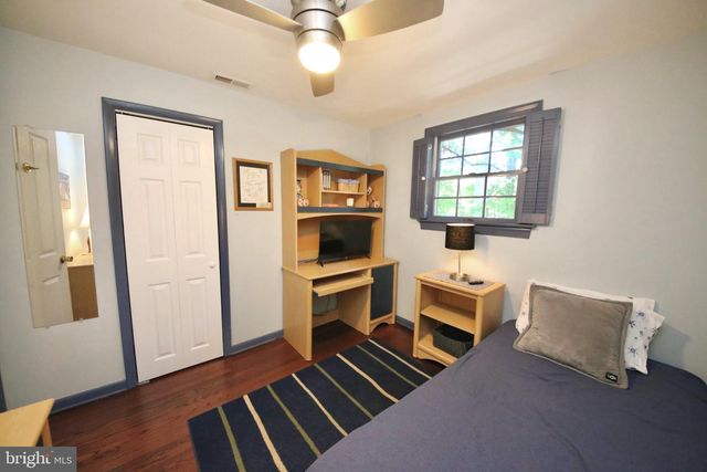 246 WINDING WAY RD, Stratford, NJ 08084