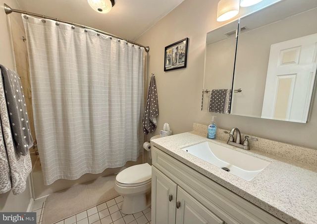 246 WINDING WAY RD, Stratford, NJ 08084