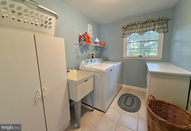 246 WINDING WAY RD, Stratford, NJ 08084
