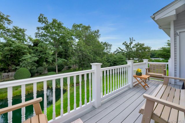 533 Highland Court, Moriches, NY 11955