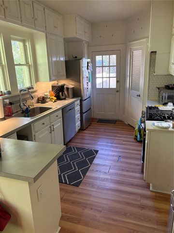 2705 Cockrell Avenue, Fort Worth, TX 76109