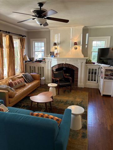 2705 Cockrell Avenue, Fort Worth, TX 76109