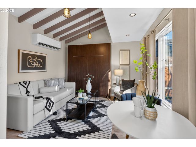 3929 Se 71ST Ave, Portland, OR 97206