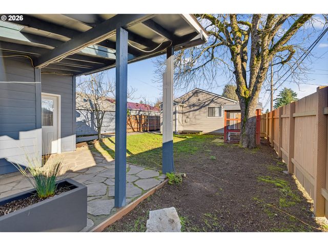 3929 Se 71ST Ave, Portland, OR 97206