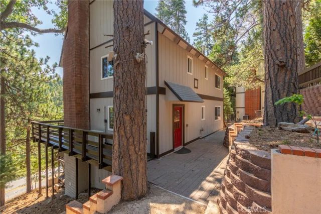 260 S Fairway Drive, Twin Peaks, CA 92391