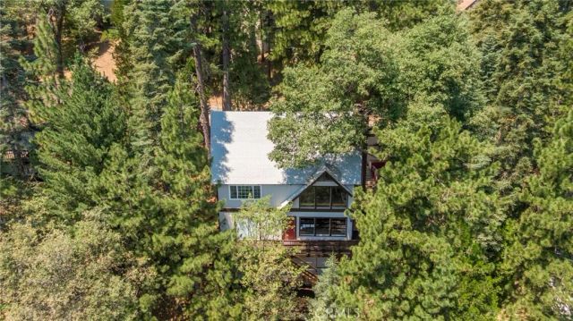 260 S Fairway Drive, Twin Peaks, CA 92391