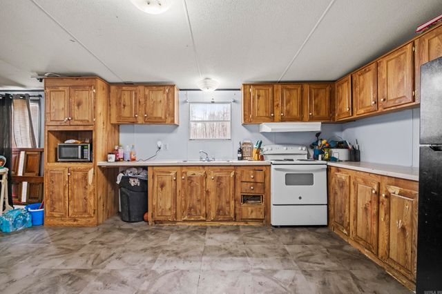 2318 Grant 55 Road, Hensley, AR 72065