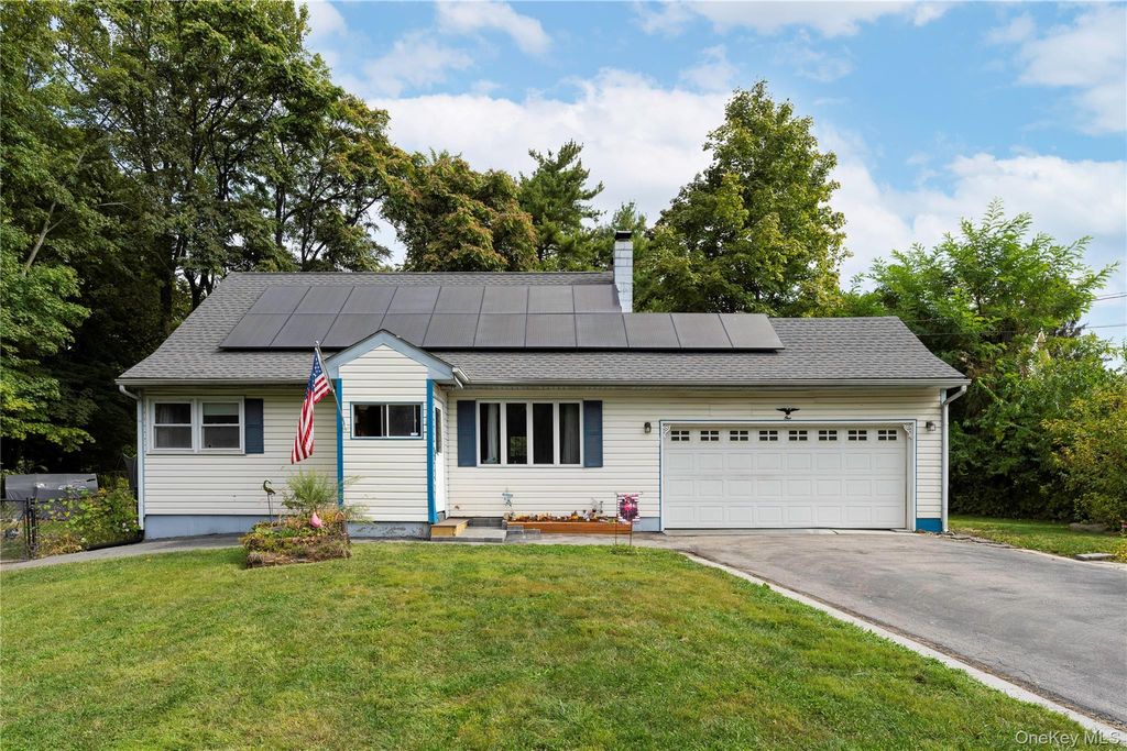 1 Essex Road, Poughkeepsie, NY 12601