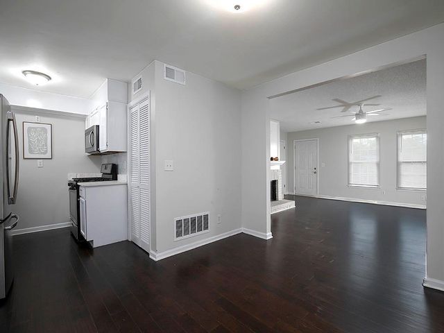 1018 Old Holcomb Bridge Road, Roswell, GA 30076