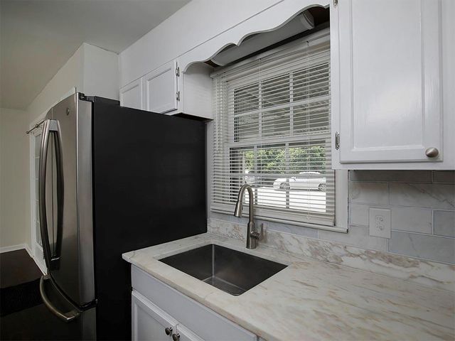 1018 Old Holcomb Bridge Road, Roswell, GA 30076