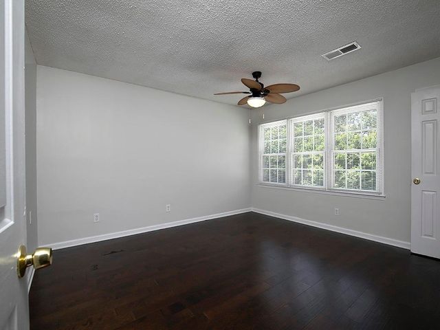1018 Old Holcomb Bridge Road, Roswell, GA 30076